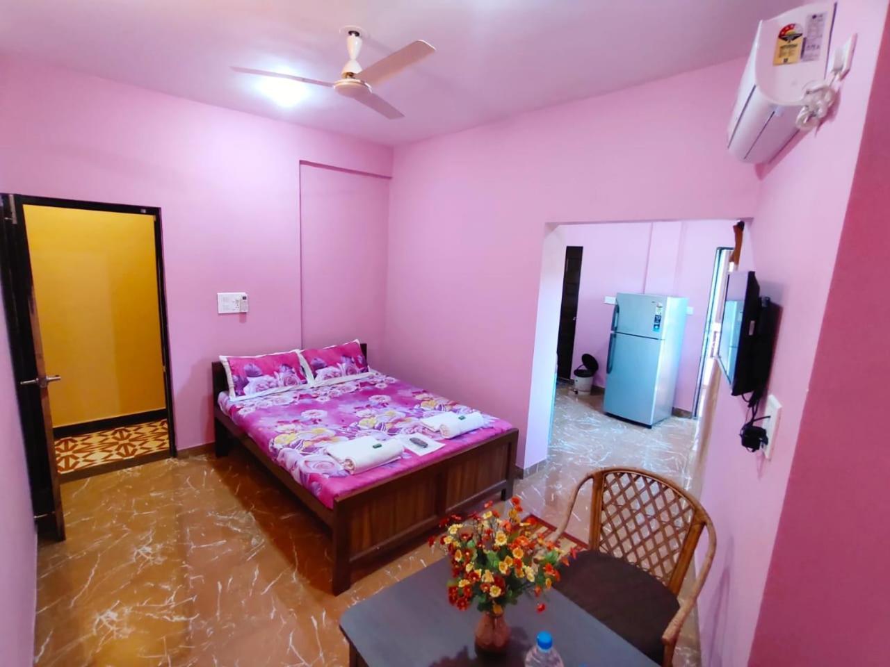 The Narrow Way Edward Guest House Кандолим Номер фото